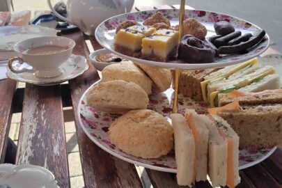 teatime_outdoor2
